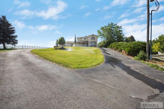 9233 S Ammon Road, Idaho Falls, ID 83406