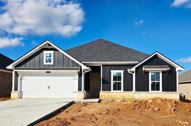 1511 Grace Acres Lane, Longview, TX 75605