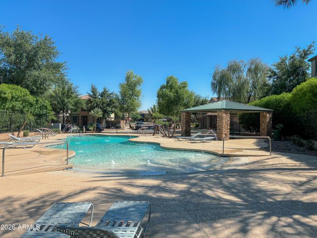 4332 E OAKLAND Street, Gilbert, AZ 85295