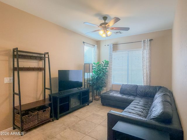 4332 E OAKLAND Street, Gilbert, AZ 85295