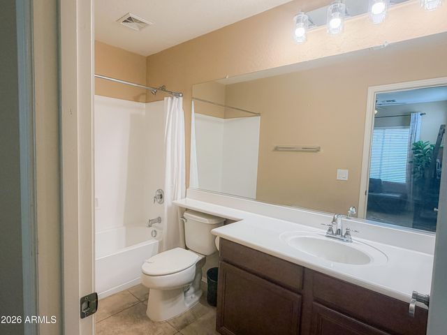 4332 E OAKLAND Street, Gilbert, AZ 85295