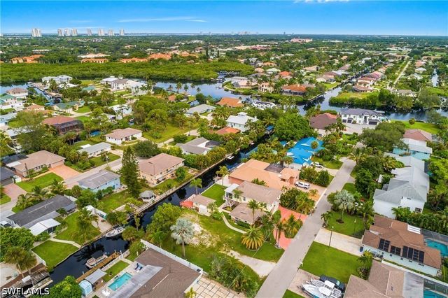27265 High Seas LN, Bonita Springs, FL 34135