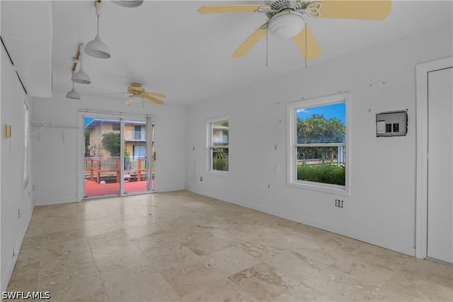 27265 High Seas LN, Bonita Springs, FL 34135