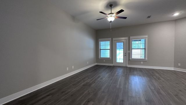 1420 Suzanne Drive, Murfreesboro, TN 37128
