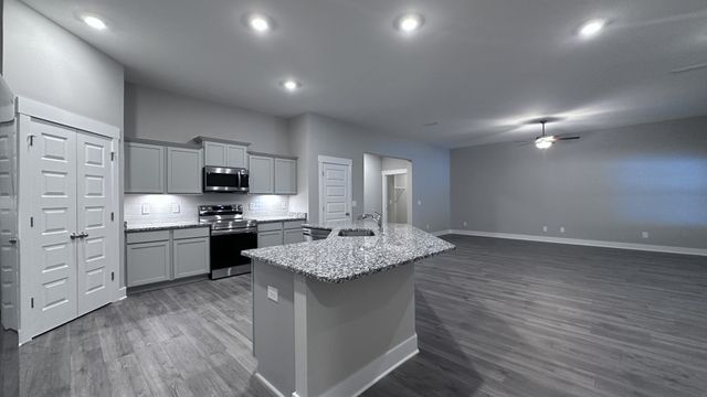 1420 Suzanne Drive, Murfreesboro, TN 37128