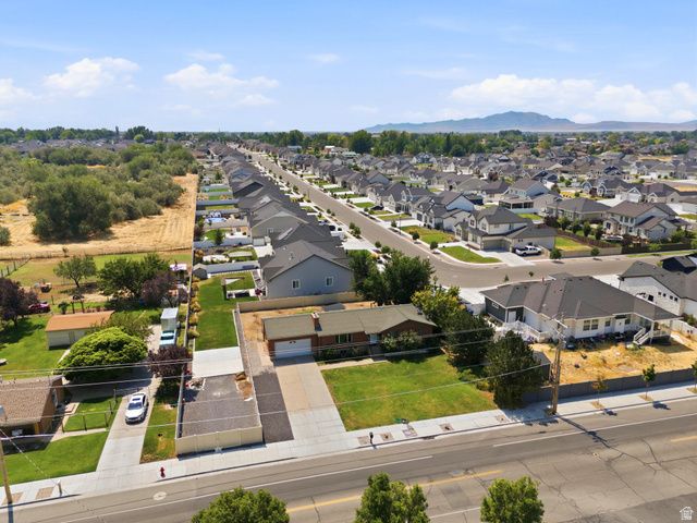 2513 W 1300 N, Clinton, UT 84015