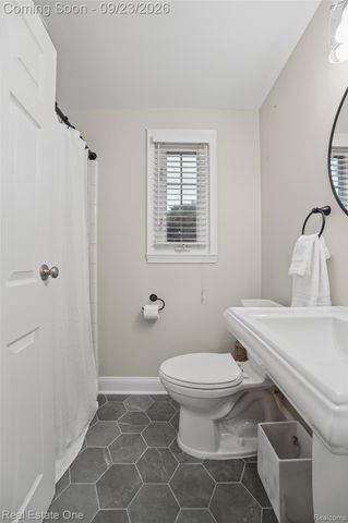 1716 Graefield Road 47, Birmingham, MI 48009