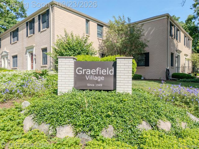 1716 Graefield Road 47, Birmingham, MI 48009