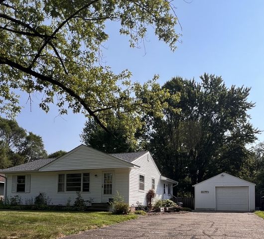 5902 Saint Albans Street N, Shoreview, MN 55126