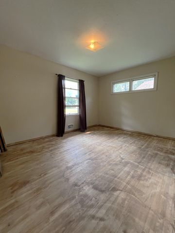 5902 Saint Albans Street N, Shoreview, MN 55126