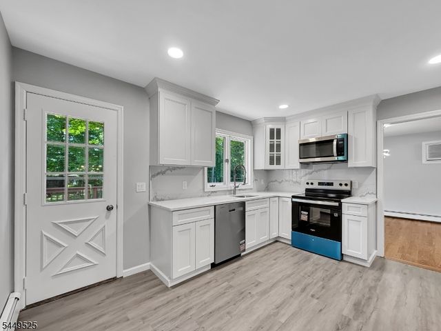 69 Cedar Tree Dr, Vernon Twp., NJ 07422