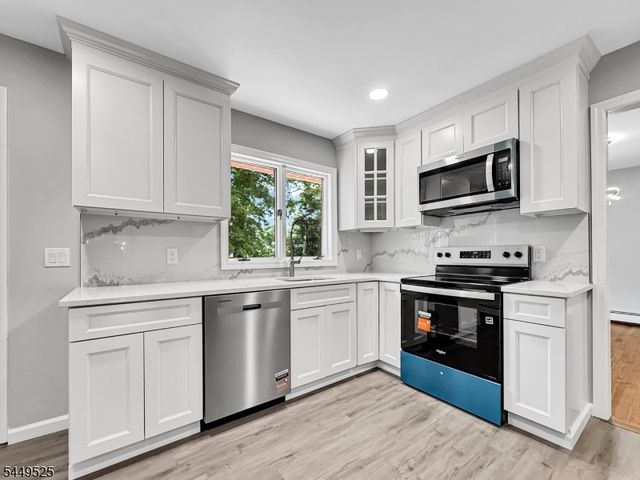 69 Cedar Tree Dr, Vernon Twp., NJ 07422