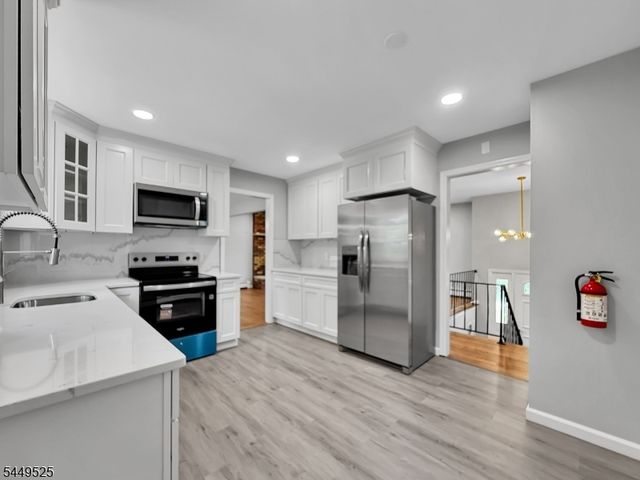 69 Cedar Tree Dr, Vernon Twp., NJ 07422