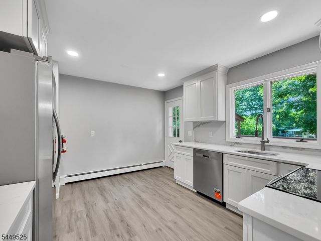 69 Cedar Tree Dr, Vernon Twp., NJ 07422