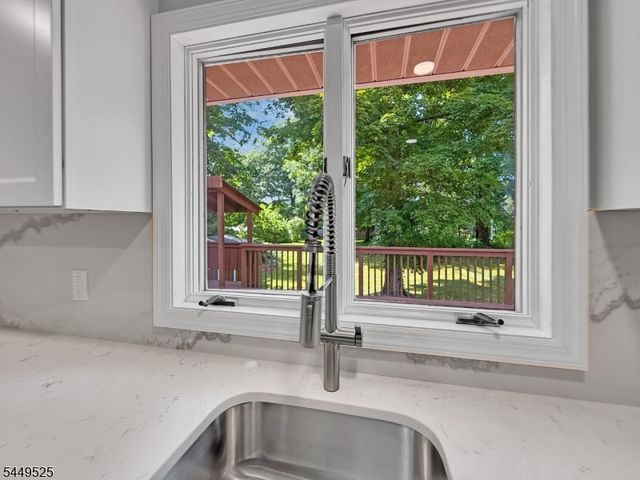 69 Cedar Tree Dr, Vernon Twp., NJ 07422