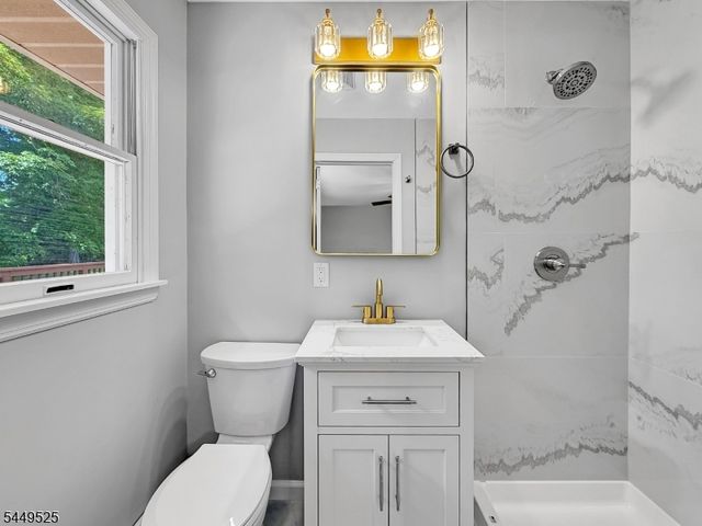 69 Cedar Tree Dr, Vernon Twp., NJ 07422
