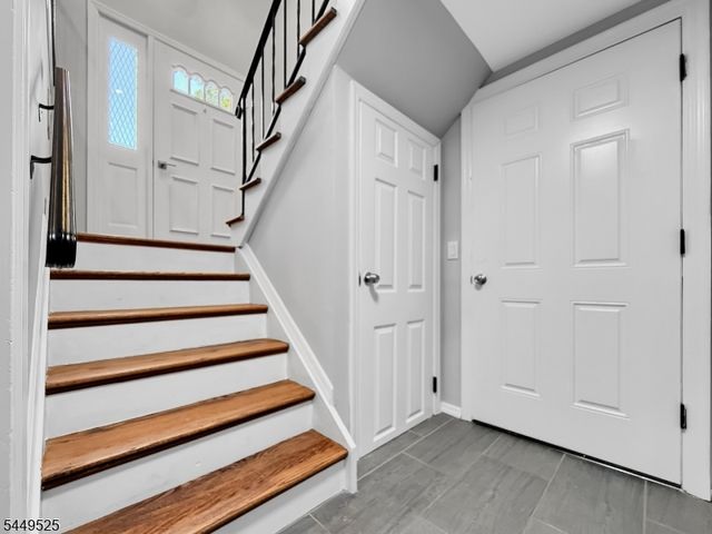 69 Cedar Tree Dr, Vernon Twp., NJ 07422