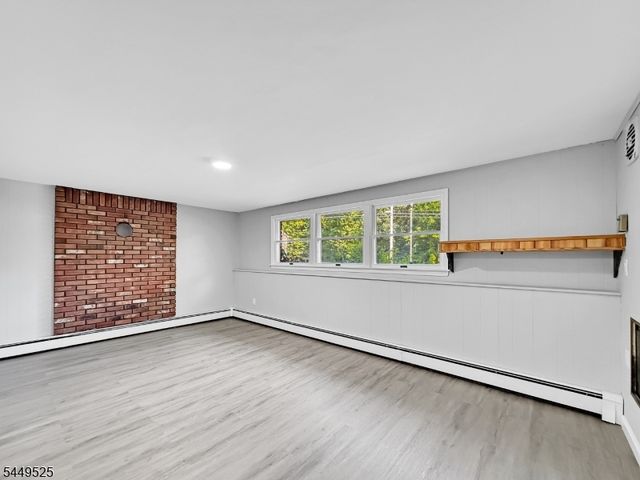 69 Cedar Tree Dr, Vernon Twp., NJ 07422