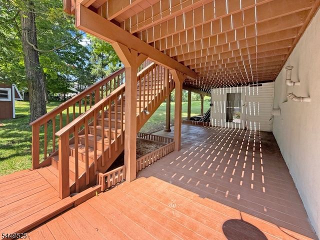69 Cedar Tree Dr, Vernon Twp., NJ 07422