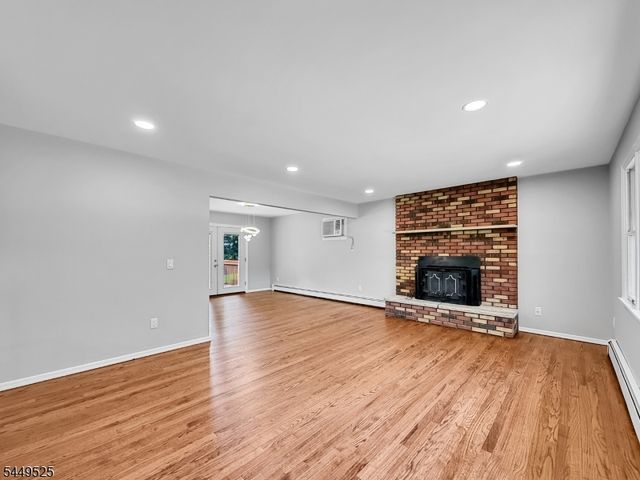 69 Cedar Tree Dr, Vernon Twp., NJ 07422