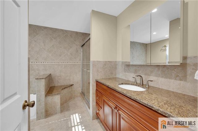 24 Catherine Court 266, Old Bridge, NJ 08879
