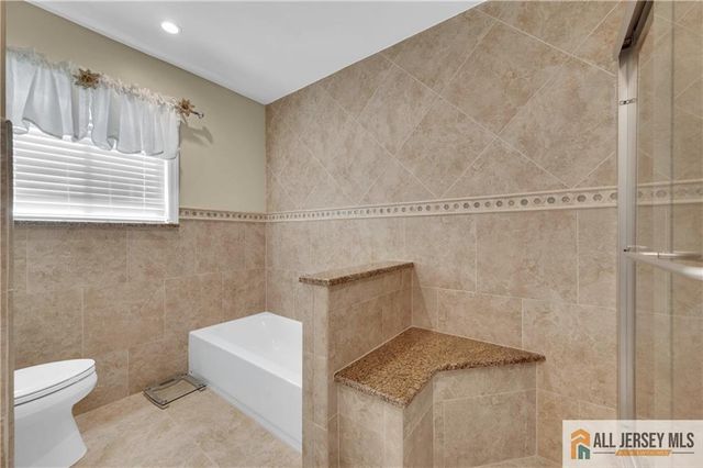 24 Catherine Court 266, Old Bridge, NJ 08879