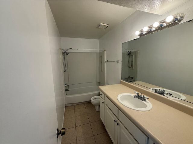 8048 Sands Point Drive D, Houston, TX 77036