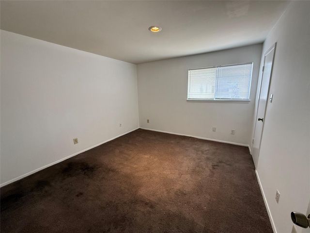 8048 Sands Point Drive D, Houston, TX 77036