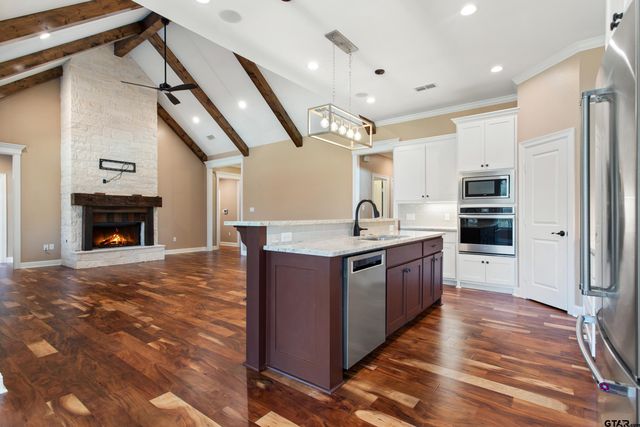 105 Nathan Rd., Chandler, TX 75758