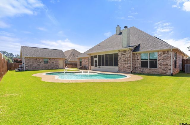 105 Nathan Rd., Chandler, TX 75758