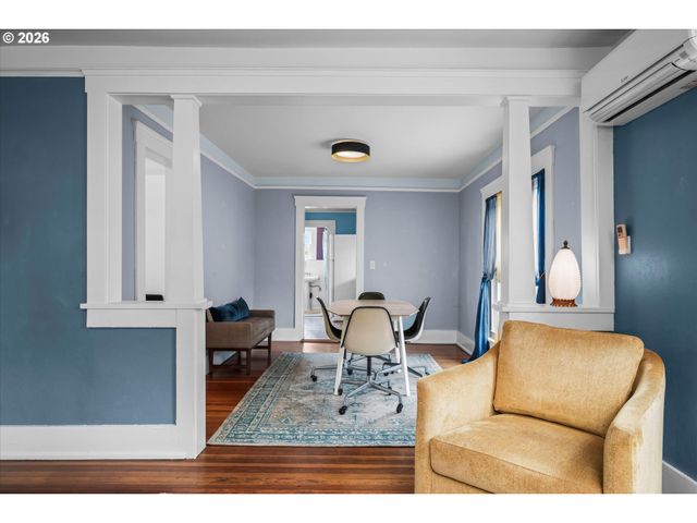 428 5TH St, Springfield, OR 97477