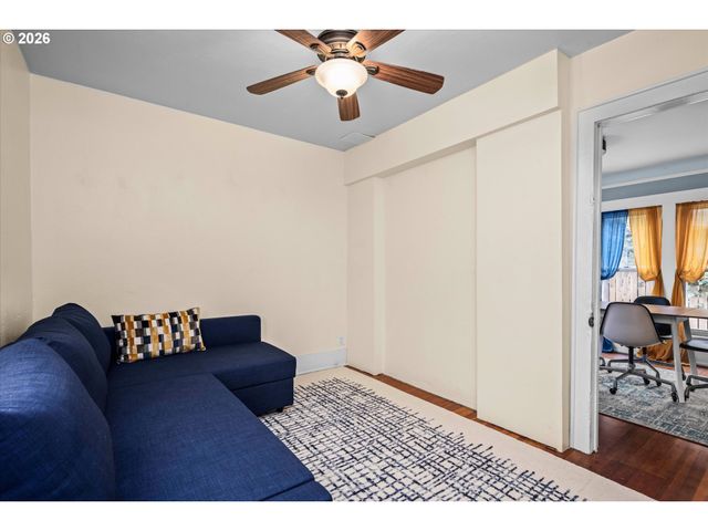 428 5TH St, Springfield, OR 97477