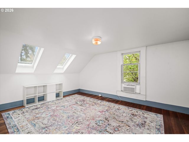 428 5TH St, Springfield, OR 97477