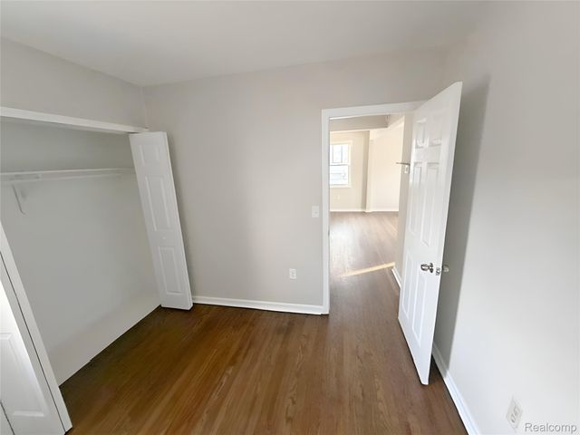 10426 Stark Road, Livonia, MI 48150