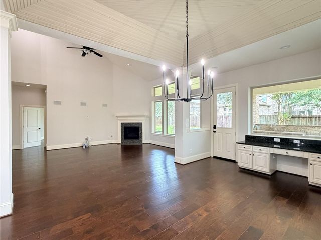 6806 Auburn Sands Drive, Spring, TX 77389