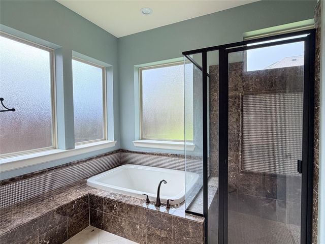 6806 Auburn Sands Drive, Spring, TX 77389