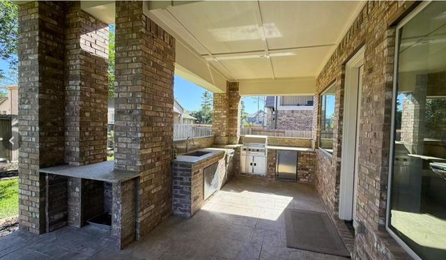 6806 Auburn Sands Drive, Spring, TX 77389