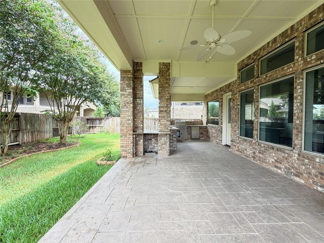 6806 Auburn Sands Drive, Spring, TX 77389