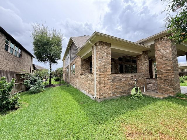 6806 Auburn Sands Drive, Spring, TX 77389