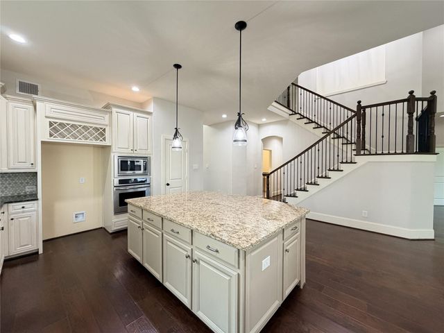 6806 Auburn Sands Drive, Spring, TX 77389