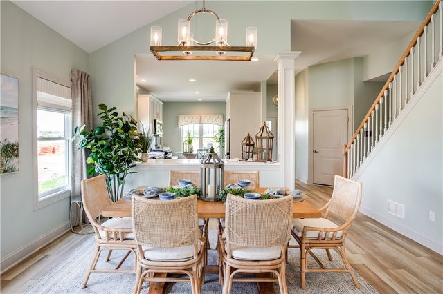 6137 Caleb Ct Court, Farmington, NY 14425