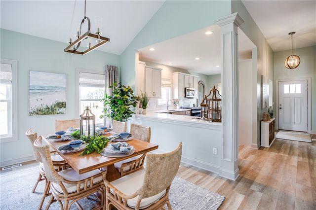 6137 Caleb Ct Court, Farmington, NY 14425