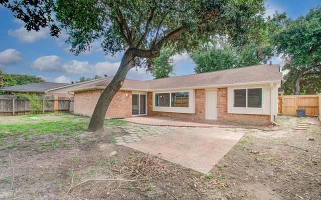 11223 Voltaire Drive, Houston, TX 77065