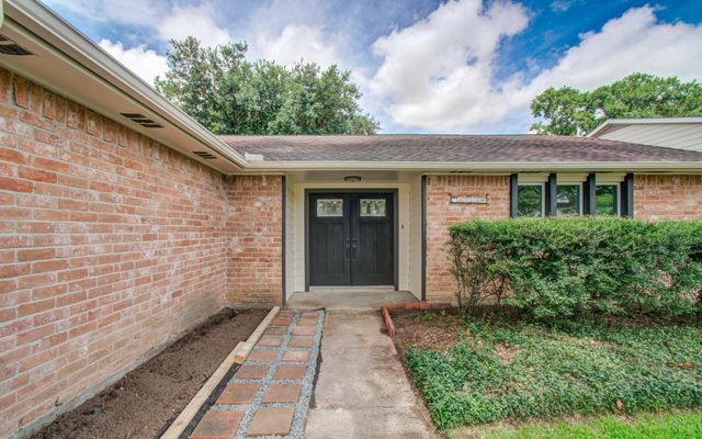 11223 Voltaire Drive, Houston, TX 77065