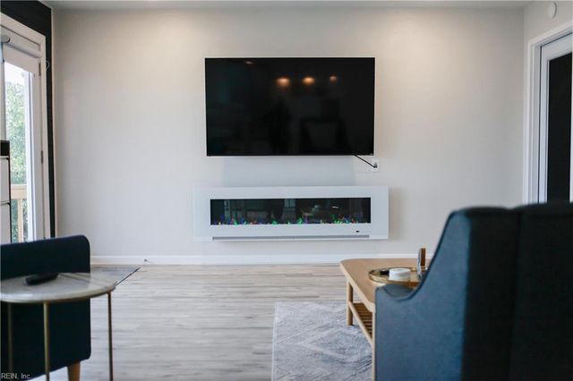 3811 Pretty Lake AVE, Norfolk, VA 23518