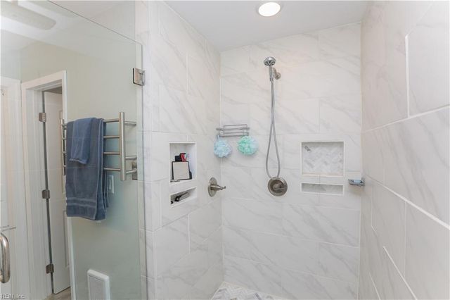 3811 Pretty Lake AVE, Norfolk, VA 23518