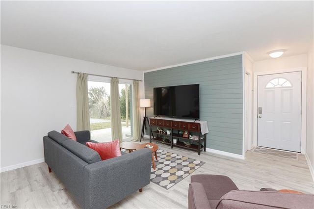 3811 Pretty Lake AVE, Norfolk, VA 23518