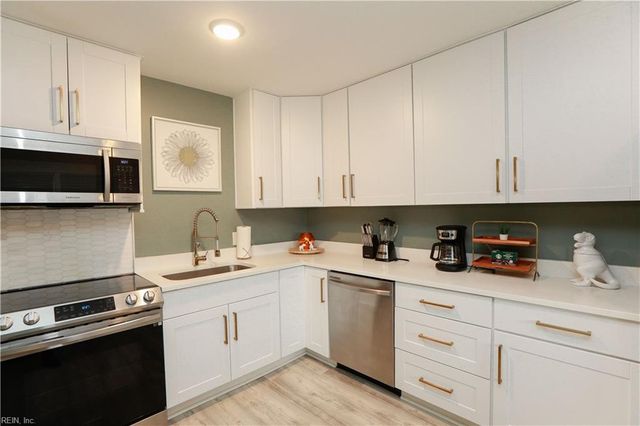 3811 Pretty Lake AVE, Norfolk, VA 23518