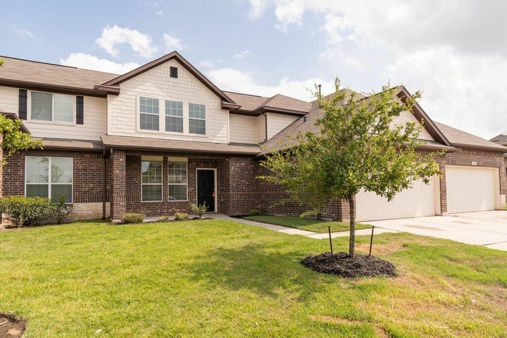 9730 Elia Court, Houston, TX 77044