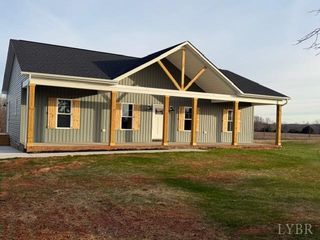 677 Piney Mountain Road, Appomattox, VA 24522